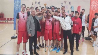 Melikgazi Belediyespor Kulübü, basketbol büyükler final maçından şampiyon ayrıldı