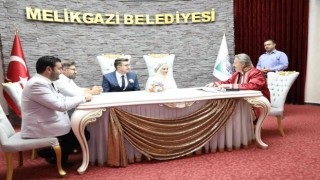 Melikgazide 2022 yılında 3 bin 978 çift “evet” dedi