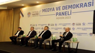 Mersinde Medya ve demokrasi paneli düzenlendi