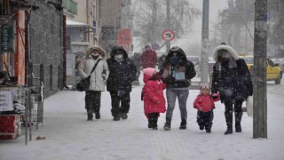 Meteoroloji uyarmıştı, Karsta kar yağışı başladı