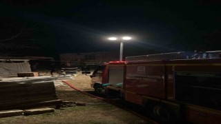 Muğlada psikolojik sorunları olan vatandaş evini ateşe verip kaçtı