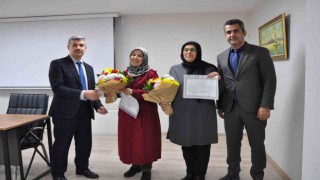 Mustafakemalpaşada açık lise mezunları diplomalarını aldı