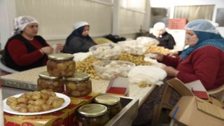 Nazillinin kestane şekeri, 10 bin kilometre ötede damakları lezzetlendiriyor