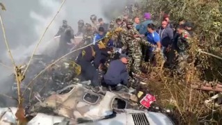 Nepalde 72 kişiyi taşıyan yolcu uçağı düştü
