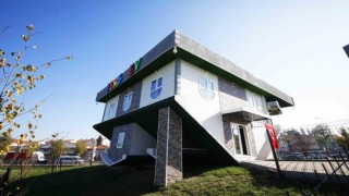 Öğrenciler Ters Evi ücretsiz gezebilecek