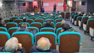 Öğretmenlerden muhtarlara aile okulu eğitimi