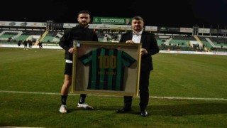 Oğuz Yılmaz, Denizlisporda 100. maçına çıktı