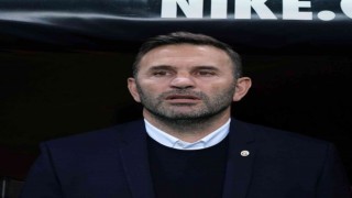 Okan Buruk, Denizli ve Terimi yakaladı