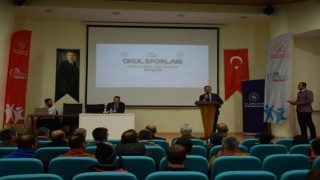 Okul Sporları Bilgilendirme Toplantısı düzenlendi