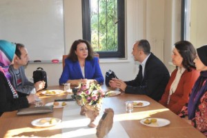 Osmaniye Valisi Erdinç Yılmaz’ın eşi, TRSM’ni ziyaret etti