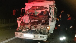 Osmaniye’de kamyona arkadan çarpan kamyonetteki 2 kişi öldü