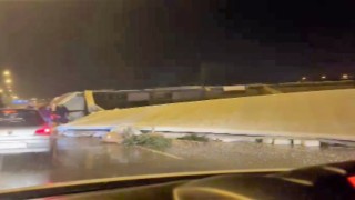 Otomobile çarpmamak isterken kaza yaptı