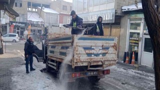 Özalp ilçesinde tuzlama çalışması yapıldı
