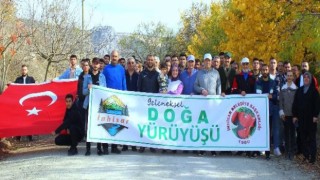 500 kişi katıldığı ‘Geleneksel Doğa Yürüyüşü renkli görüntülere sahne oldu