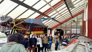 Özel yetenekli üniversiteli çocuklar meslek tanıtım gezisinde