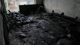 Patlamanın meydana geldiği binadaki hasar, gün ağarınca ortaya çıktı