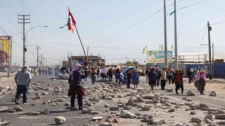 Peruda hükümet karşıtı protestolar giderek yayılıyor