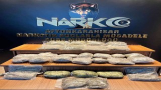 Polis 14 kilogram skunk ele geçirdi