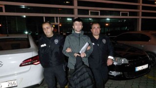 Polis hırsızlık olayını flaş bellekten ortaya çıkardı