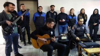 Polisler söyledi öğrenciler eğlendi