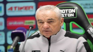 Rıza Çalımbay: “Yaşadığımız olaylara rağmen buradan puan çıkarmak avantaj”