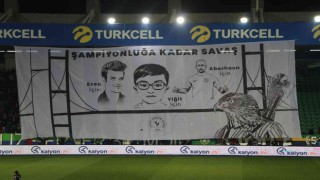 Rizespordan şampiyonluk koreografisi