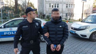 Sahte plakalı aracı ikiz plaka uyarısı yakalattı