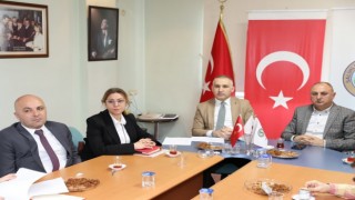 Salihlide ıspanak üretimiyle ilgili toplantı yapıldı