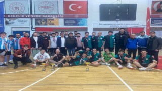 Şampiyon Cahit Zarifoğlu yurdu oldu