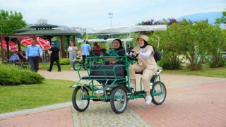 Samsun Batı Parkta bir yılda 50 bin kişi aile bisikleti kullandı