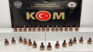 Samsunda bir araçta sahte bandrollü içki ele geçirildi