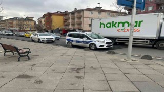 Sancaktepede boşandığı eşine sokak ortasında kurşun yağdırdı