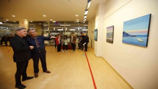 SANKO Sanat Galerisindeki ‘dinginlik temalı resim sergisi
