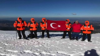 Şehitleri anmak için Ilgaz Dağına tırmandılar