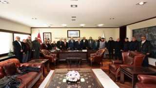 Şehitlerin anne, baba ve eşlerine özel mezar yeri