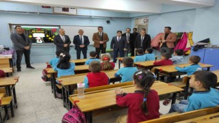 Selendili öğrencilerin karne sevinci