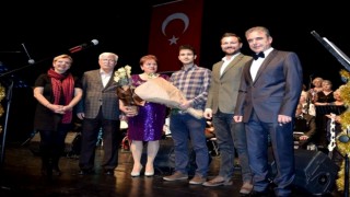 Sevgi ve Kardeşlik korosunda muhteşem konser