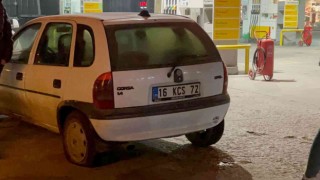 Seyir halindeki araca silahlı saldırı