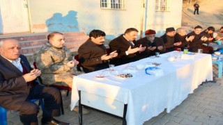 Siirt Valisi Hacıbektaşoğlu, vefat eden köy muhtarının acısını paylaştı