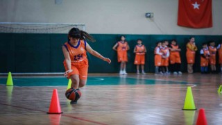 Sinan Güler çocuklarla bir araya geldi