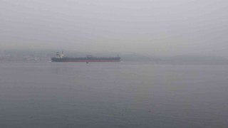 Sisin etkisini yitirmesiyle Çanakkale Boğazı transit gemi geçişlerine açıldı