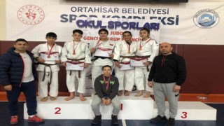 Sivaslı judocular, Trabzondan derece yaparak döndü