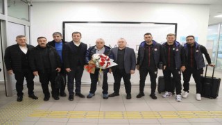Sivasspor kafilesi 5 eksikle Alanyada