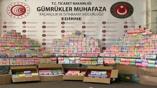 Slovenyadan ülkeye giriş yapan tırda 9 milyon 200 bin lira kaçak eşya yakalandı