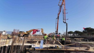 Somaya 7 bin kapasiteli yeni stadın temeli atıldı