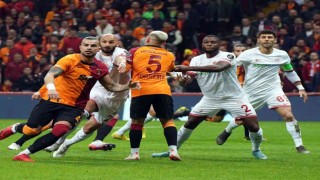 Spor Toto Süper Lig: Galatasaray: 0 - Antalyaspor: 0 (İlk yarı)