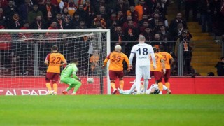 Spor Toto Süper Lig: Galatasaray: 2 - MKE Ankaragücü: 1 (İlk yarı)
