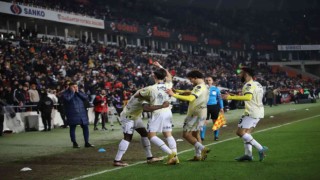 Spor Toto Süper Lig: Gaziantep FK: 1 - Fenerbahçe: 2 (Maç sonucu)