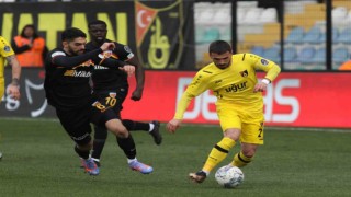 Spor Toto Süper Lig: İstanbulspor: 2 - Kayserispor: 1 (İlk yarı)
