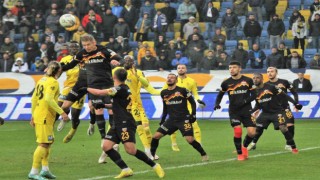 Süper Toto Süper Lig: MKE Ankaragücü: 1 - Kayserispor: 1 (İlk yarı)